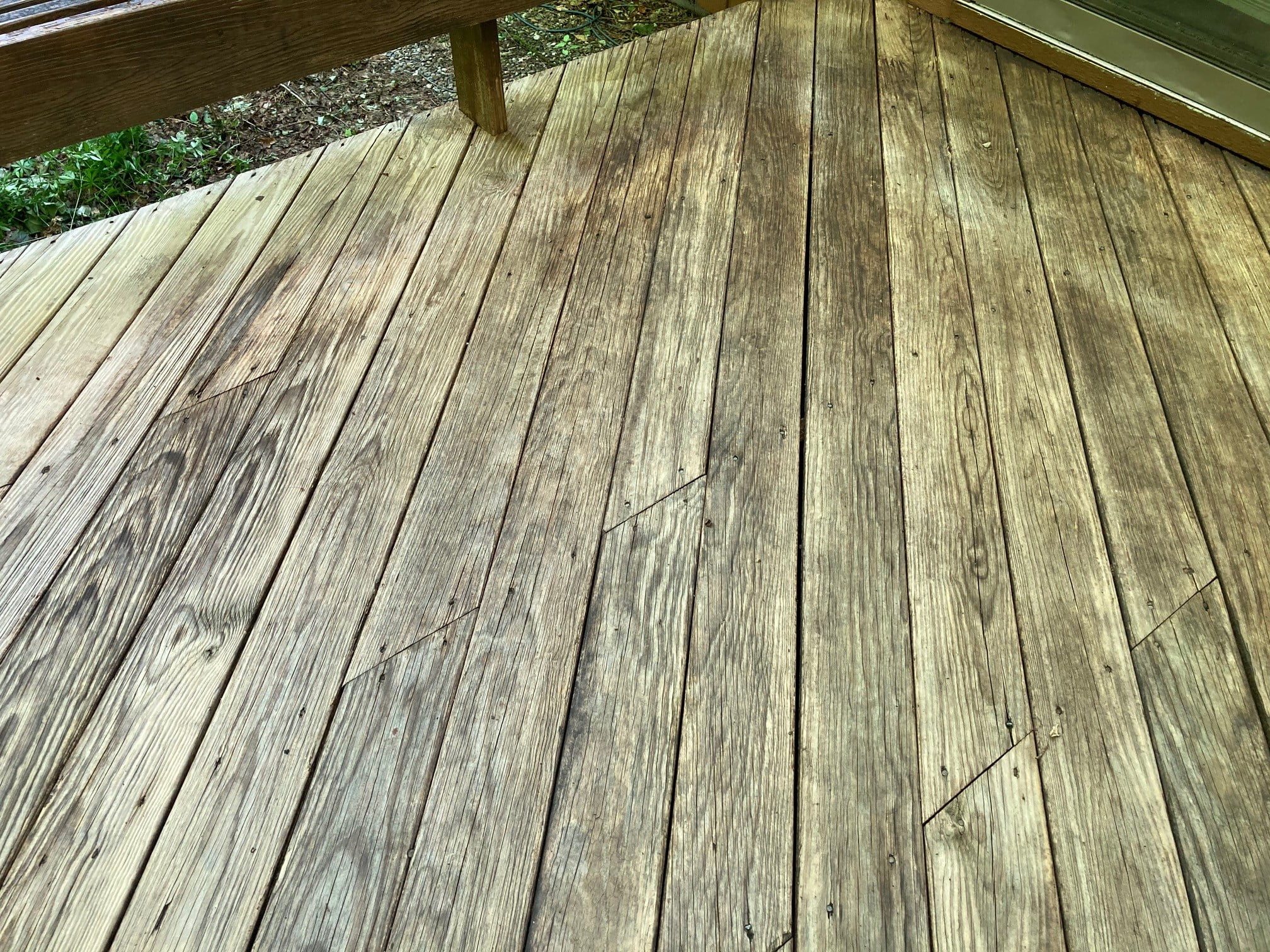 Flood Pro Series Solid Color Deck Stain Review. Pros and Cons for Flood ...