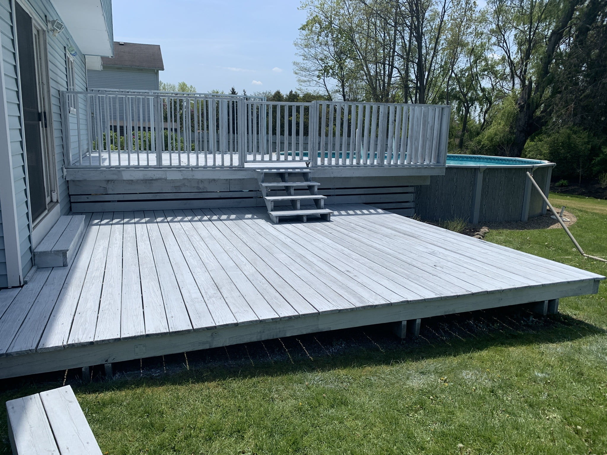 Flood Pro Series Solid Color Deck Stain Review. Pros and Cons for Flood ...